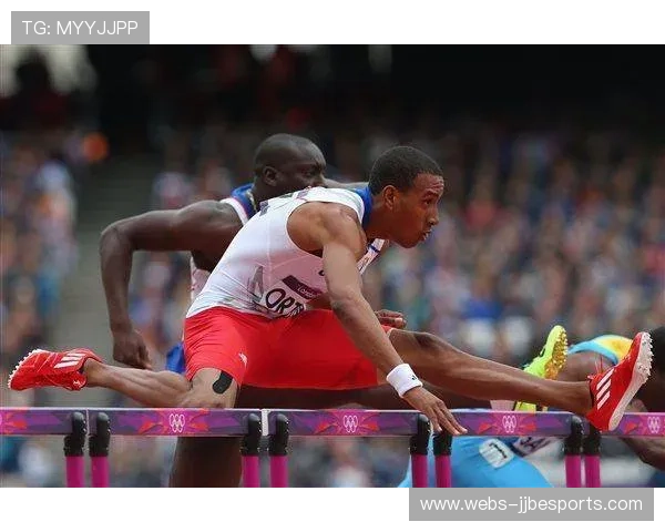 古巴跨栏选手奥运决赛抢跑，十年努力功亏一篑后拥抱对手
