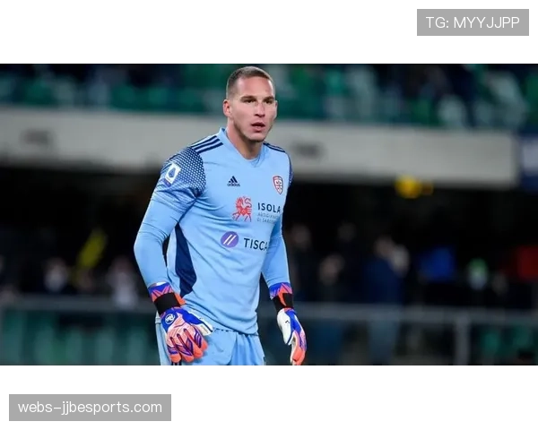 卡利亚里主帅拉涅利因赛后不当言论被意甲联盟处以禁赛一场罚款。