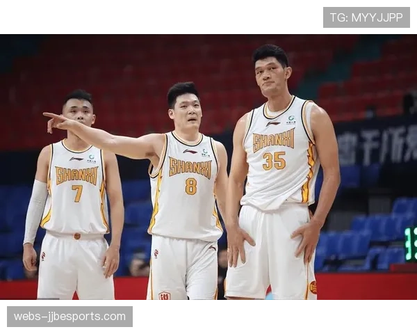 战术演进观察:四支四强球队均展现出对“3+2”后场出球体系的娴熟运用