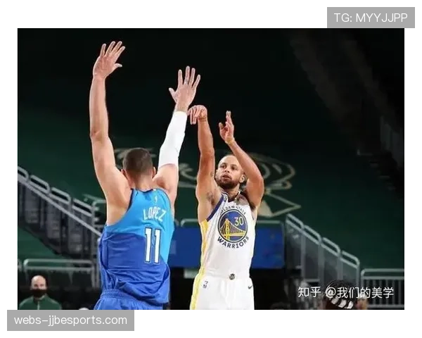 球迷互动:雄鹿主场推出AR寻宝游戏,寻找虚拟冠军奖杯可兑换实体奖品 球迷互动:雄鹿主场推出AR寻宝游戏,寻找虚拟冠军奖杯可兑换实体奖品